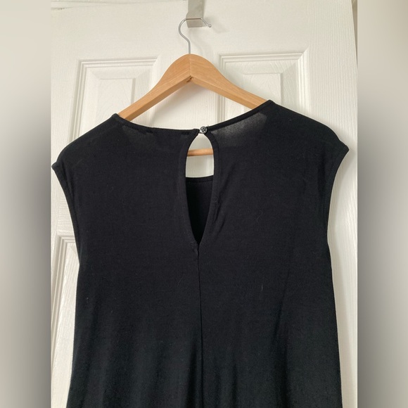 Anthropologie Vanessa Virginia top. Drape front with tie. Great condition. - Picture 3 of 4
